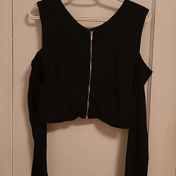 Black bebe cropped top - Picture 2 of 2